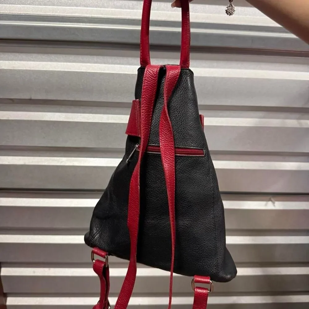Vinntage Women's Black and Navy Bag